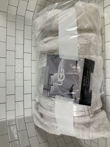 UGG Quincy 3-Piece Full/Queen Comforter Set in Snow with 2 Standard Shams (6922809573559)